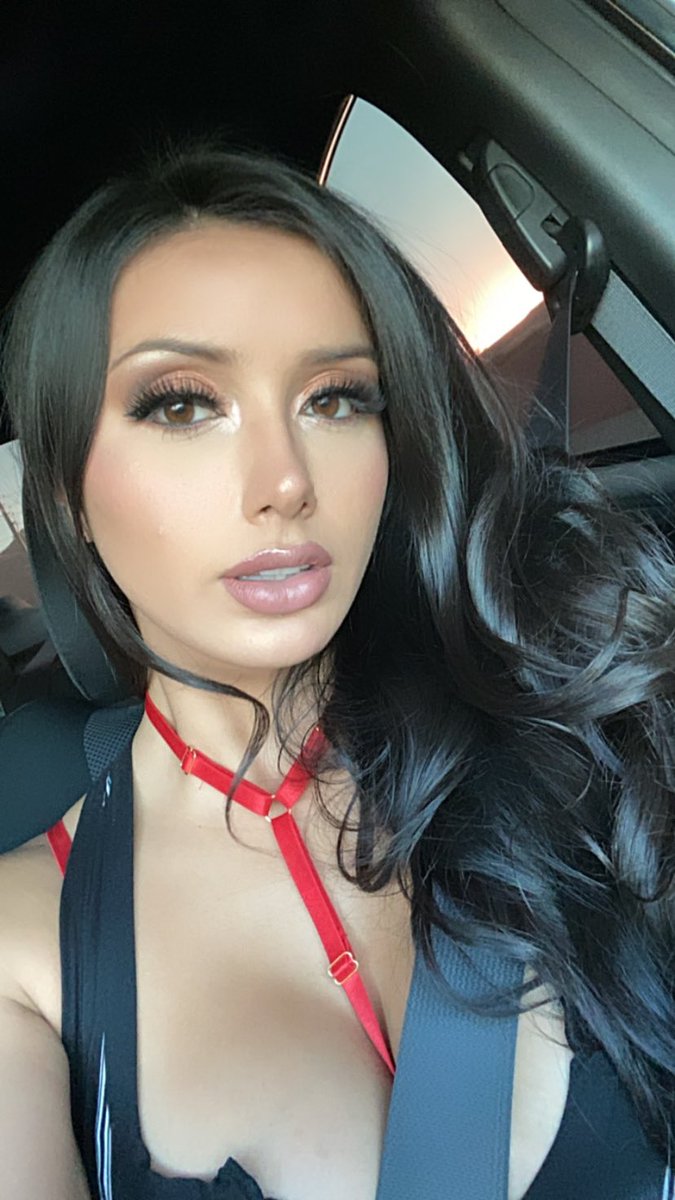 Anissa Godina Onlyfans