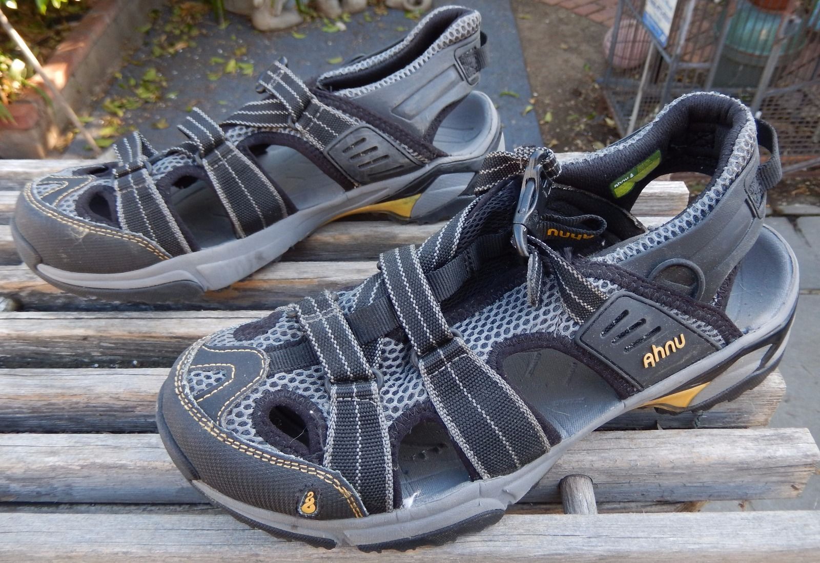 5 Best Sandals For Fishing