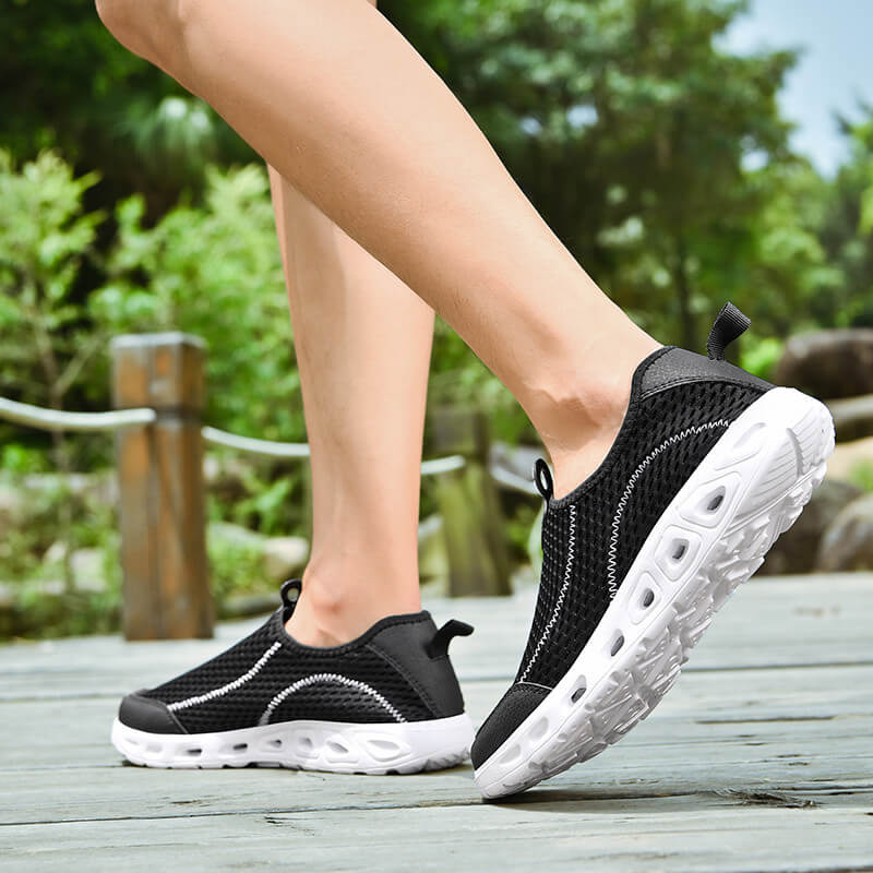 5 Best Black Water Shoes