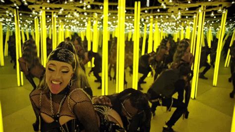 Cardi B Twerk Naked