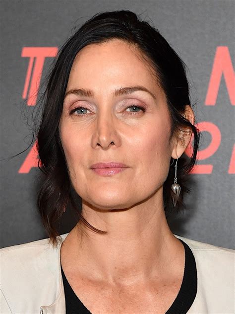 Carrie Moss Nude