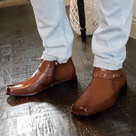 5 Casual Boots For Sale 5 Casual Boots For Sale