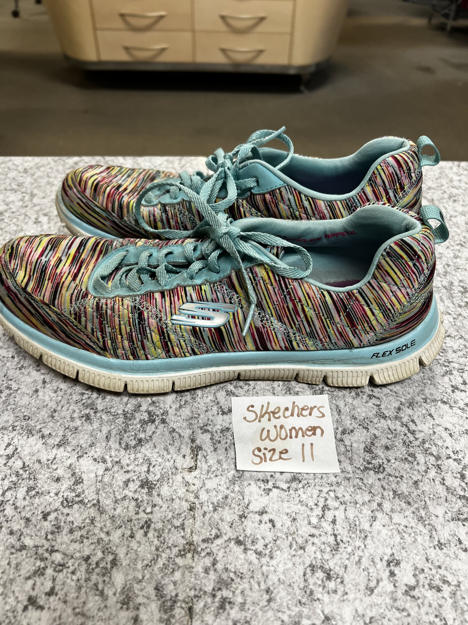 5 Colorful Skechers Sneakers