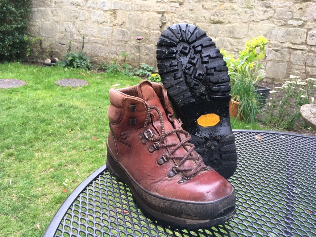 Ladies Hiking Boots Size 6