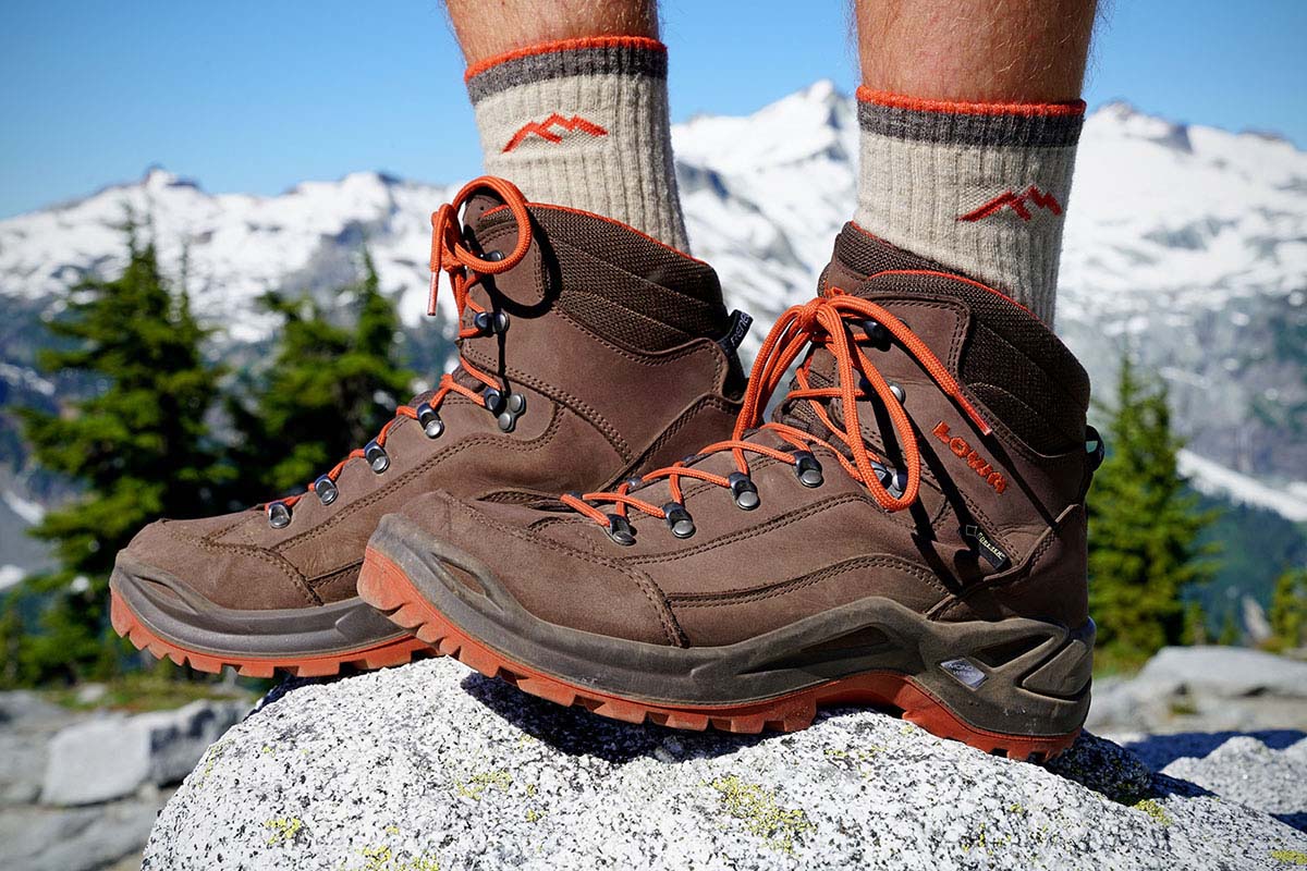 5 Tips Mid Hike Boots