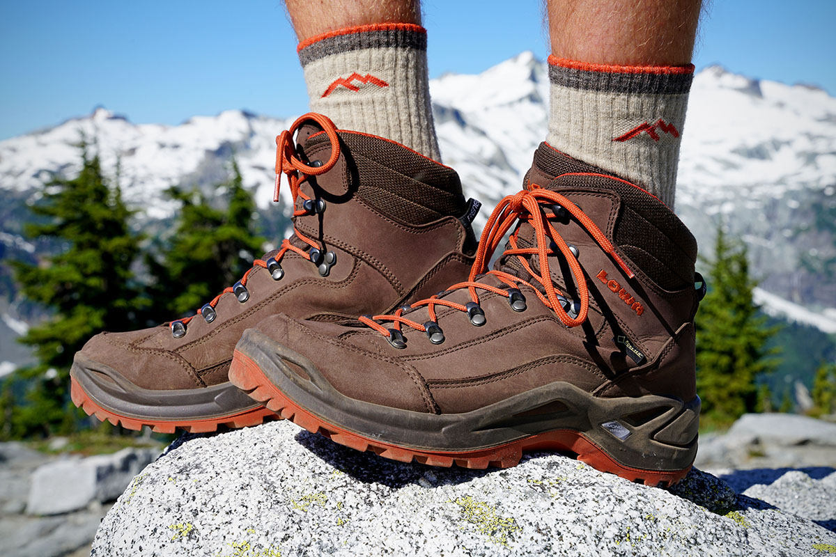 Best Red Hiking Shoes