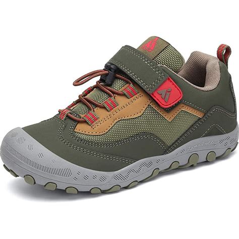Toddler Hiking Shoe Essentials