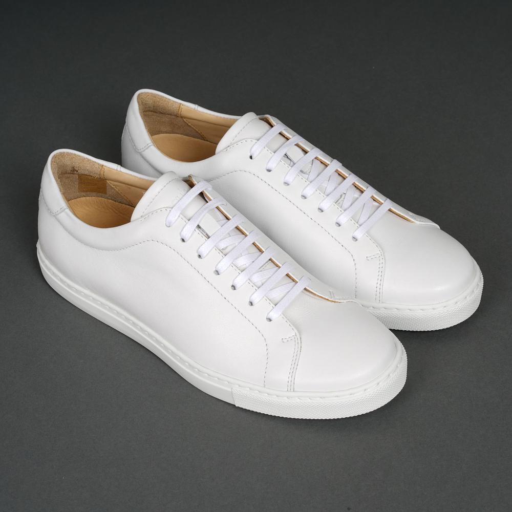 5 White Sneakers