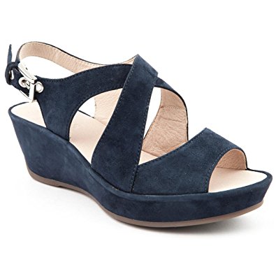 5 Ways Navy Sandals 5 Ways Navy Sandals
